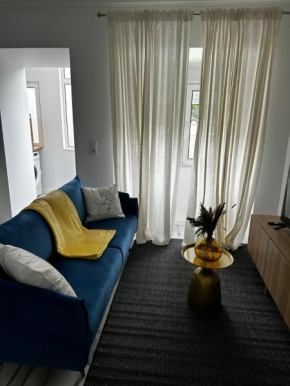 Amadora Flat 4